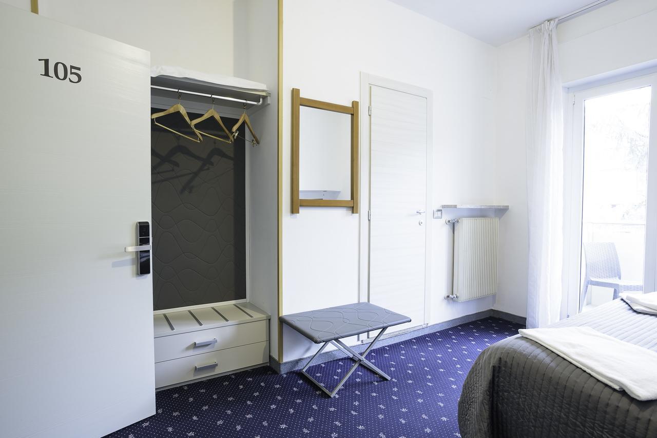 Hotel Rubino Nago-Torbole Ngoại thất bức ảnh