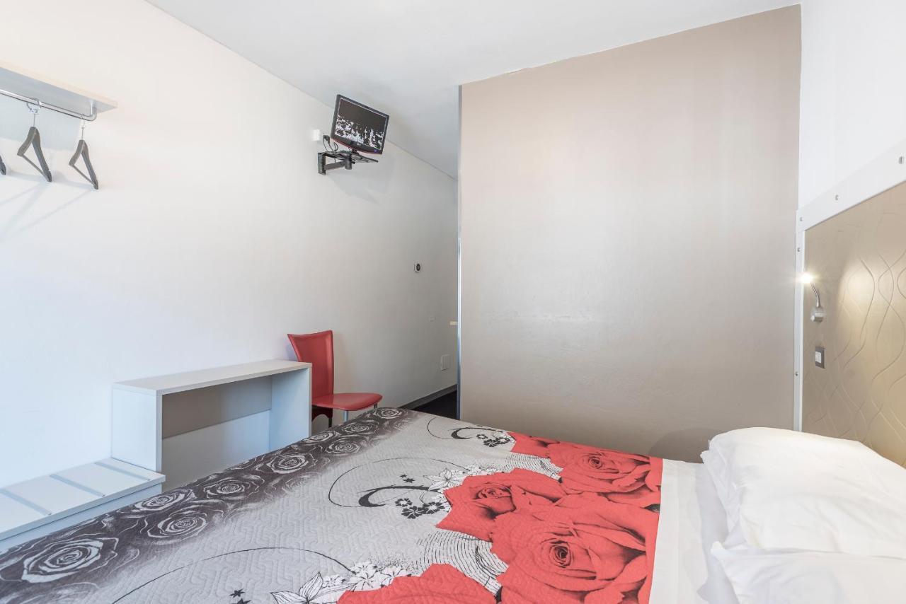 Hotel Rubino Nago-Torbole Ngoại thất bức ảnh